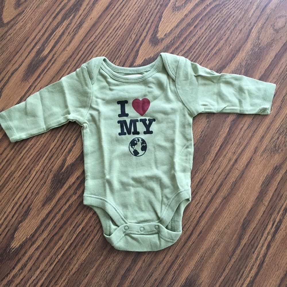 Old Navy Long Sleeve Onsie NWT - Picture 1 of 4